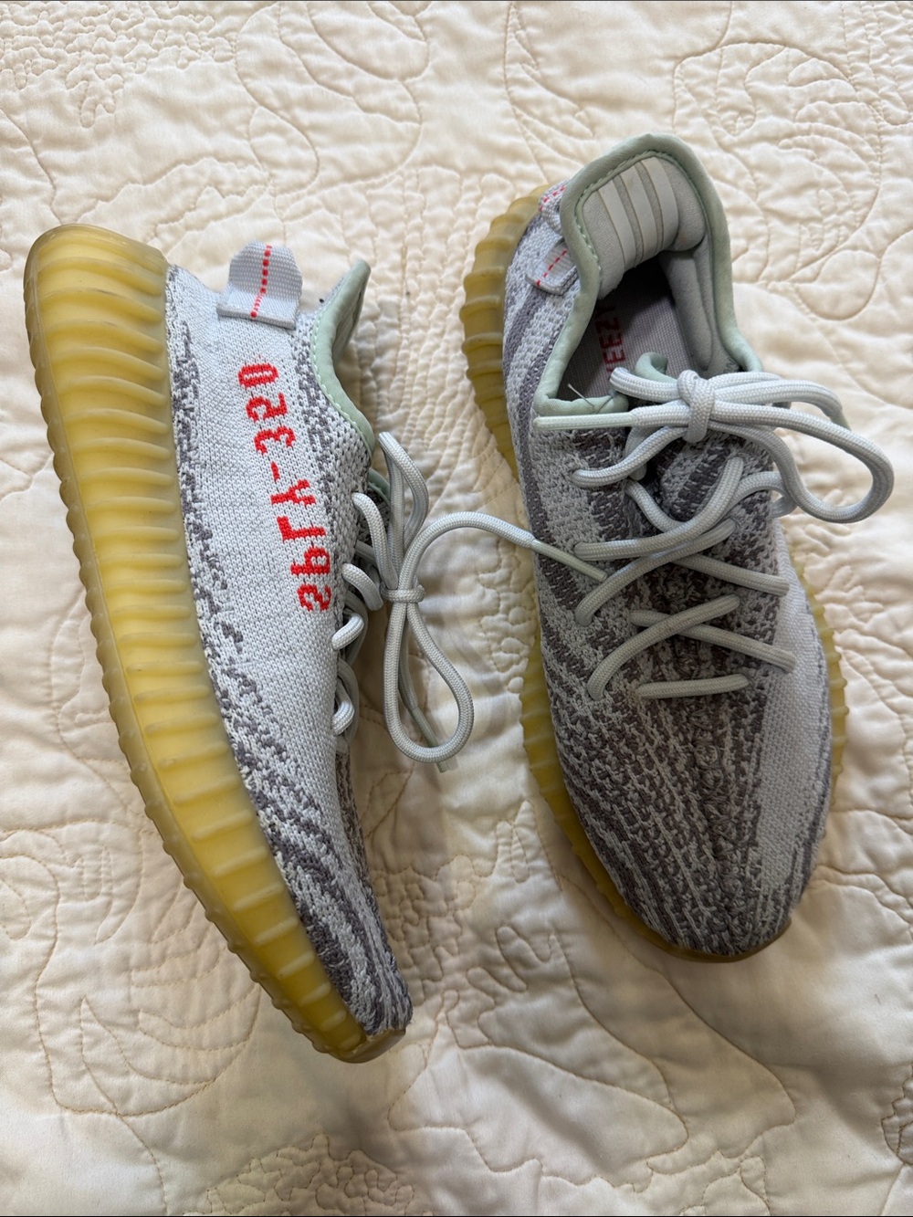 Adidas Yessy sneakers